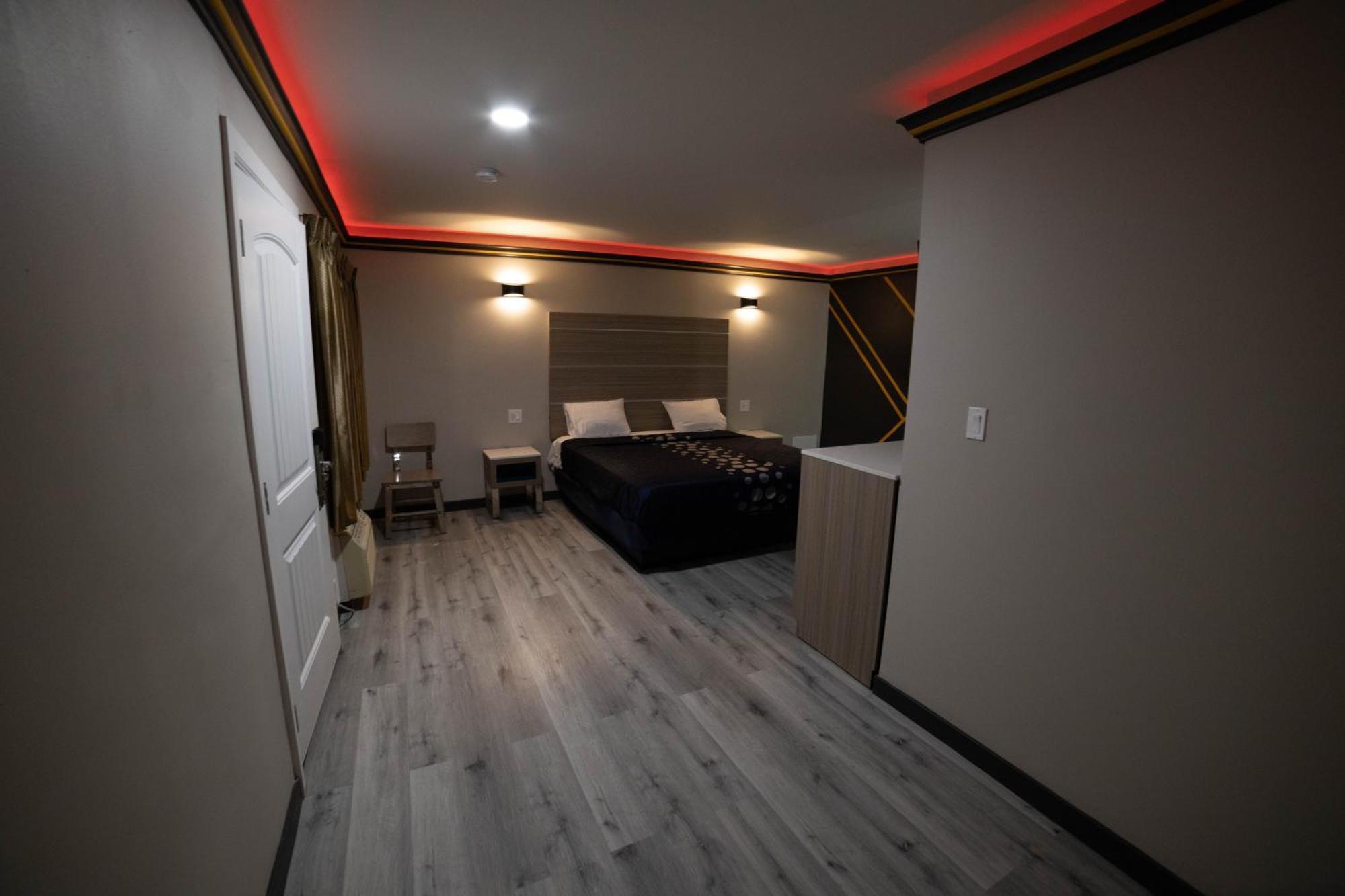 Artesia Motor Inn Bellflower Eksteriør billede